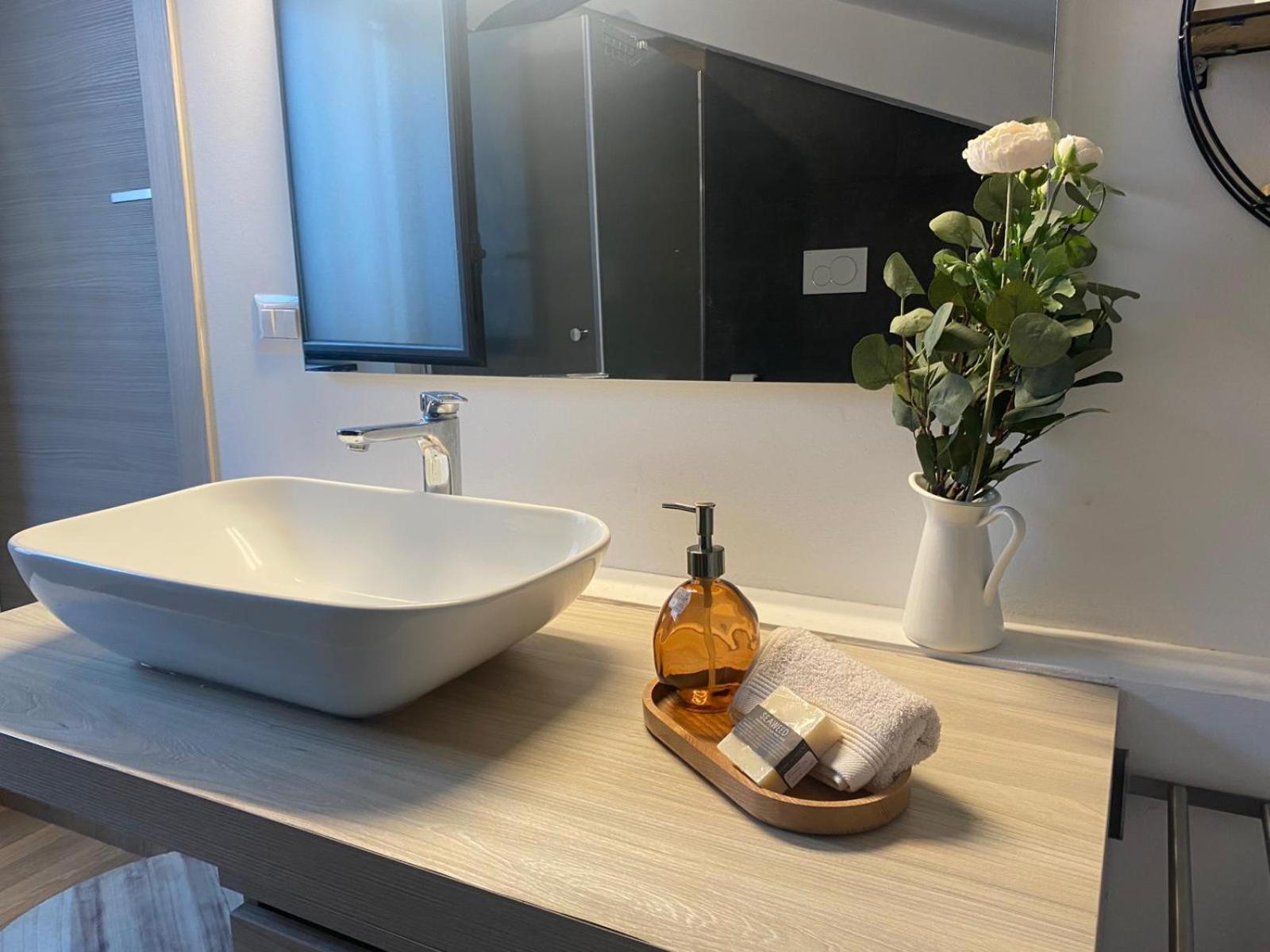 Oltremare Holiday Home Катания Екстериор снимка